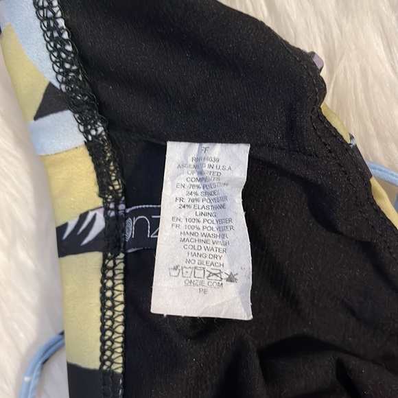 [onzie] The Chic Bra - Picture 4 of 6